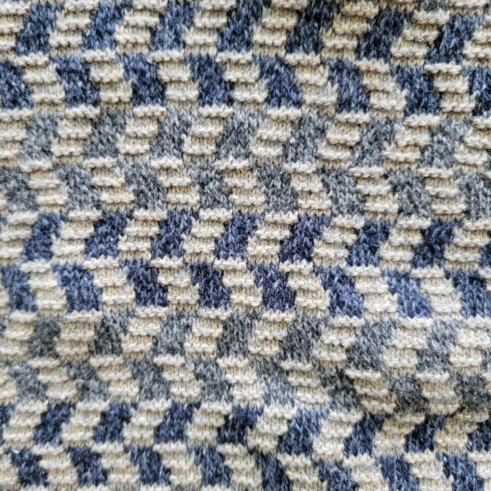 VTG Bill Blass Knitted Soft Sweater Mens Sz LT Grandpacore V-Neck Fisherman EUC